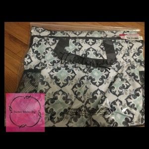 Fab flourish crossbody organizing tote